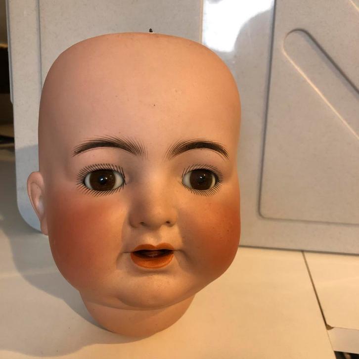 Zeer oude vooroorlogse porseleinen poppenkop, Antiek en Kunst, Antiek | Speelgoed, Ophalen of Verzenden