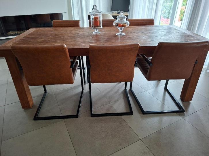 Complete eetkamer: dressoir, tafel, 6 stoelen, Huis en Inrichting, Complete eetkamers, Zo goed als nieuw, Ophalen