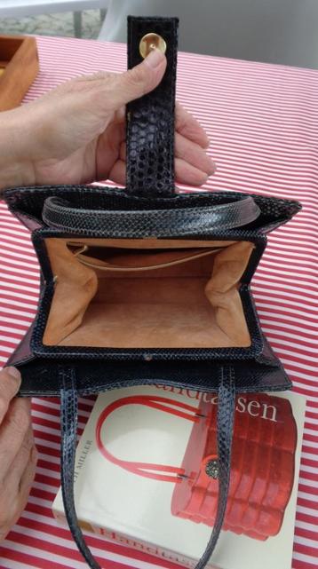 handtas beschikbaar voor biedingen