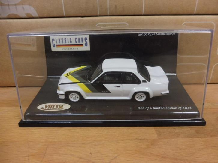 1:43 Vitesse 30100 Opel Ascona 400 Rally Saloon 1970 wit 704, Hobby en Vrije tijd, Modelauto's | 1:43, Zo goed als nieuw, Auto