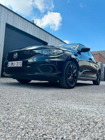Fiat tipo, Auto's, Fiat, Stof, 4 cilinders, Zwart, 1400 cc