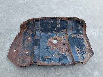 Brandstoftank beschermplaat land cruiser 7 reeks  beschikbaar voor biedingen