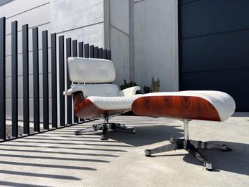 Vitra Eames lounge chair met ottoman -  showroommodel  beschikbaar voor biedingen