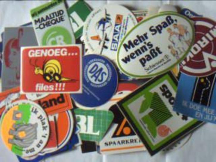 Assortiment (100) AUTOCOLLANTS de l'ancienne boîte-, Collections, Autocollants, Neuf, Enlèvement ou Envoi