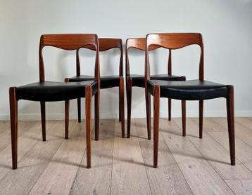 Vintage Niels Otto Møller - 4 stoelen - te restaureren, Huis en Inrichting, Stoelen, Ophalen, Gebruikt, Bruin, Leer