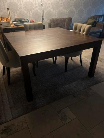 Eiken eettafel / woonkamertafel beschikbaar voor biedingen
