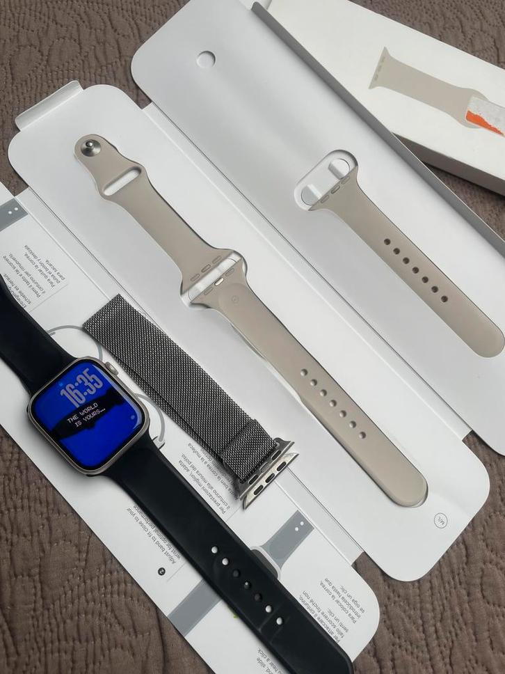 APPLE WATCH SERIES 7 GPS 45MM STARLIGHT + 3 GRATIS BANDJES, Handtassen en Accessoires, Smartwatches, Zo goed als nieuw, GPS, Ophalen