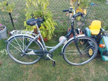 Damesfiets oxford in top staat geen koerir beschikbaar voor biedingen