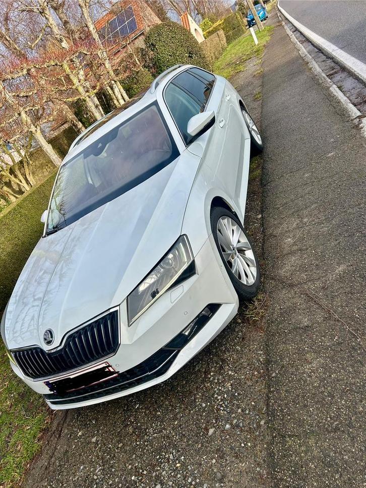 Skoda Superb 1.6 TDI Automatique 2019 Euro 6b TVA 8900€ TVAC, Auto's, Skoda, Particulier, Superb, ABS, Achteruitrijcamera, Adaptieve lichten