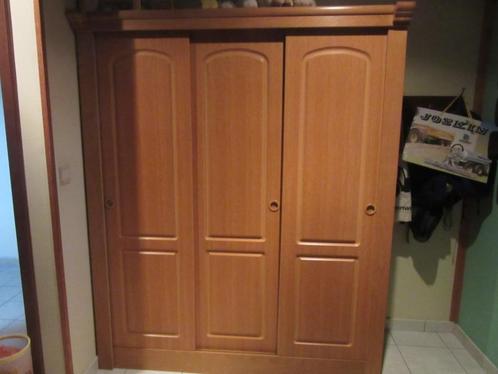 kleerkast, Huis en Inrichting, Kasten | Kleerkasten, Zo goed als nieuw, 150 tot 200 cm, 150 tot 200 cm, 50 tot 75 cm, Met deur(en)