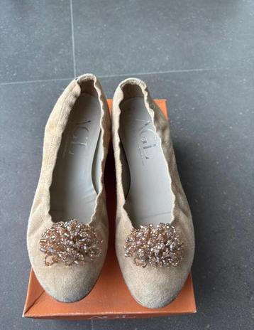 Ballerina met hak AGL, Kleding | Dames, Schoenen, Beige, AGL, Gedragen, Ballerina's