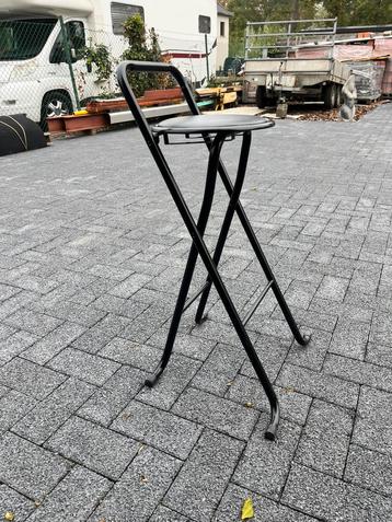 Nieuwe barkrukken (25 stuks) beschikbaar voor biedingen