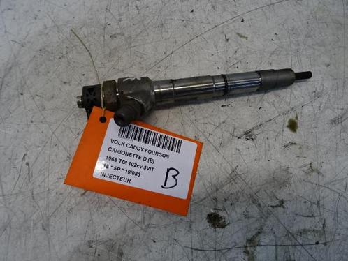 INJECTOR BRANDSTOF Volkswagen Caddy IV (04L130277AC), Auto-onderdelen, Brandstofsystemen, Volkswagen, Gebruikt