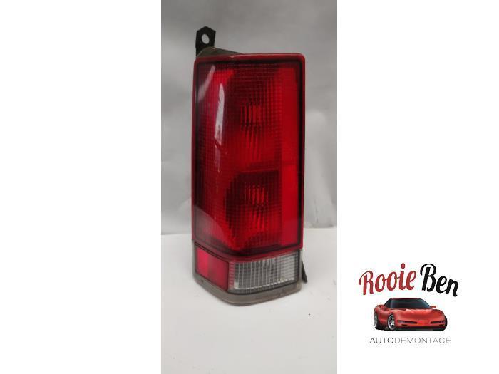 Achterlicht links van een Chevrolet Express, Auto-onderdelen, Verlichting, Chevrolet, Gebruikt, 3 maanden garantie, Ophalen of Verzenden