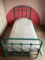 Vrolijk metalen eenpersoonsbed – inclusief lattenbodem!, Huis en Inrichting, Slaapkamer | Bedden, Ophalen, Zo goed als nieuw, 200 cm