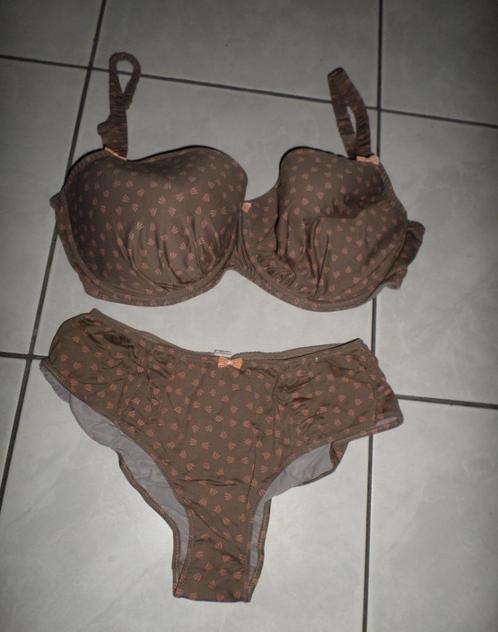 Prima Donna Twist set in uitstekende staat, Kleding | Dames, Ondergoed en Lingerie, Setje, Beige, Ophalen of Verzenden