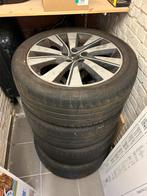 Kia 18” lichtmetalen velg + band – 245/45 R18 (96V), Auto-onderdelen, Banden en Velgen, Ophalen