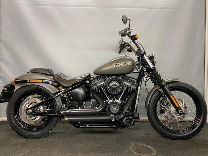 HARLEY DAVIDSON STREET BOB PERFECTE STAAT ***garantie***, Motoren, Motoren | Harley-Davidson, Bedrijf, Chopper, Ophalen
