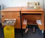 Naaimachine in meubel, Hobby en Vrije tijd, Ophalen, Gebruikt, Naaimachine, Bernina