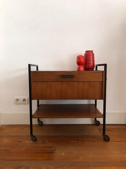 Vintage bijtafeltje/kastje/naaidoos, Huis en Inrichting, Tafels | Sidetables, Gebruikt, 25 tot 50 cm, 50 tot 100 cm, Vierkant