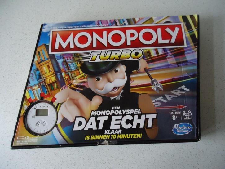 "Monopoly Turbo" van Hasbro -Als  Nieuw !!, Hobby en Vrije tijd, Gezelschapsspellen | Bordspellen, Zo goed als nieuw, Een of twee spelers