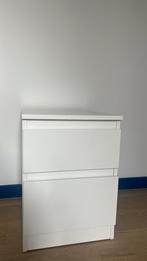 Commode ikea Malm (Table de chevet), Maison & Meubles, Armoires | Commodes, Enlèvement, Utilisé, Moins de 50 cm, Moins de 100 cm