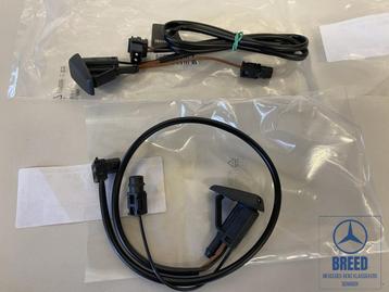 NOS ruitensproeierkop L+R voor Mercedes-Benz W124 beschikbaar voor biedingen