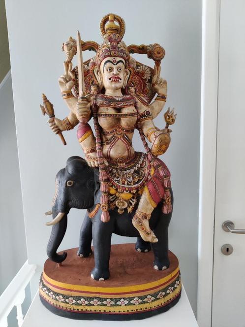 Durga op een olifant - houten snijwerk, Antiek en Kunst, Kunst | Beelden en Houtsnijwerken, Ophalen