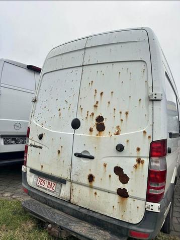 Bestelwagen te huur in Antwerpen  beschikbaar voor biedingen