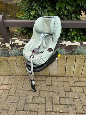 Maxi cosi pearl + isofix beschikbaar voor biedingen