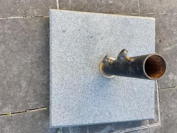 Verplaatsbare parasolvoet beschikbaar voor biedingen