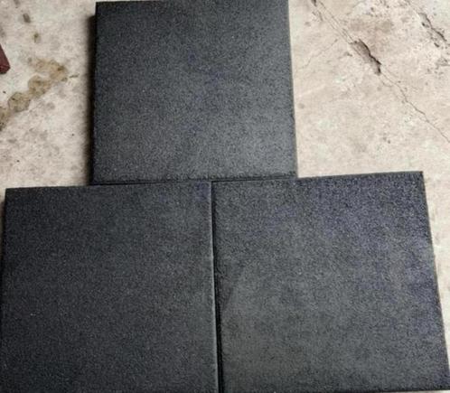 Rubberen tegels ca 50x50x4,5 speeltoestel dak ed 143  stuks, Doe-het-zelf en Bouw, Dakpannen en Dakbedekking, Gebruikt, Ophalen