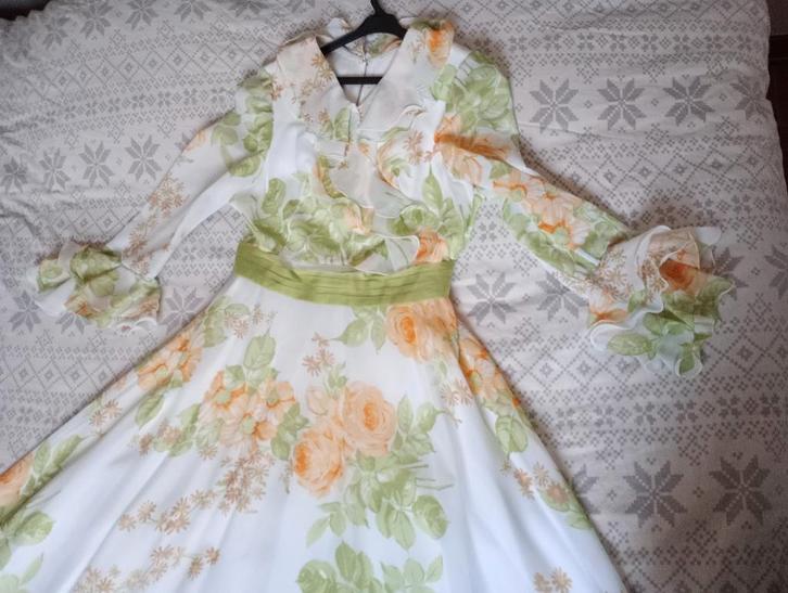 Robe de bal et tenue de soirée, Vêtements | Femmes, Habits de circonstance, Porté, Robe de gala, Taille 42/44 (L), Enlèvement