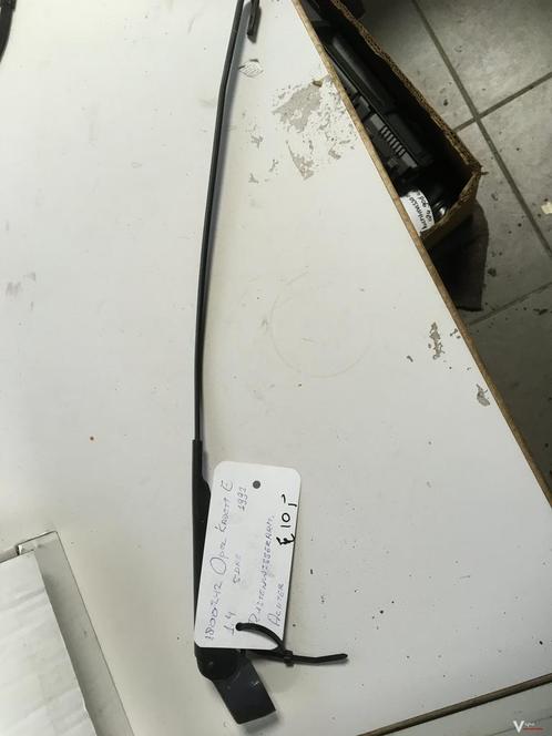 Opel Kadett E '91 ruitenwisserarm achter, Auto-onderdelen, Ruiten en Toebehoren, Gebruikt, Ophalen of Verzenden