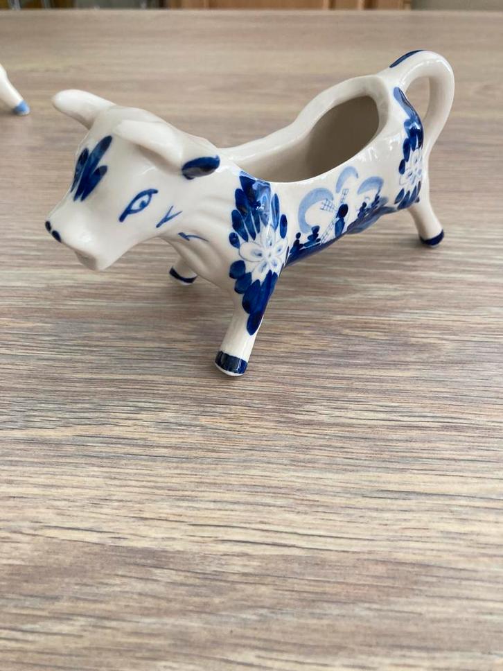 Delfts blauw en wit keramisch koemelkkan, melkkan, cremer, Antiek en Kunst, Antiek | Keramiek en Aardewerk, Ophalen of Verzenden