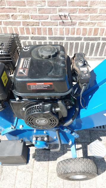Houtversnipperaar, Hyundia 4 tact 7 pk 212cc benzine beschikbaar voor biedingen