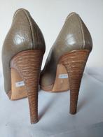940B* Casadei - vintage taupe leren hoge hakken (38), Pumps, Overige kleuren, Verzenden, Gedragen