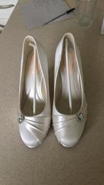 Witte trouw schoenen, Kleding | Dames, Schoenen, Ophalen