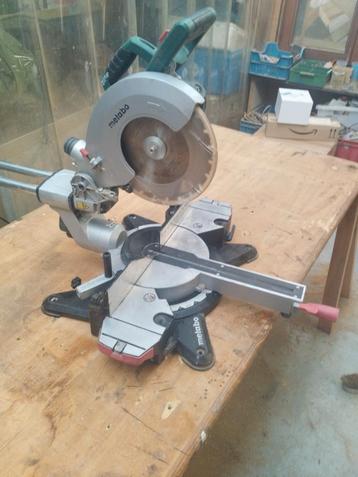 Radiale verstekzaag Metabo 254 mm beschikbaar voor biedingen
