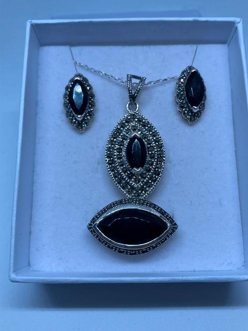 Prachtige zilveren setje met onyx, Bijoux, Sacs & Beauté, Boucles d'oreilles, Neuf, Puces ou Clous, Argent, Noir, Avec pierre précieuse