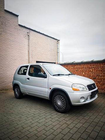 Suzuki lgnis 1.3i 16V GL AIRCO ( ijskoud ) Auto Als Nieuw  beschikbaar voor biedingen