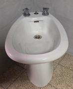 Lavabo pour les pieds, Enlèvement, Pierre