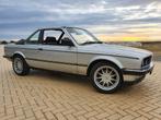 BMW E30 323I, Achterwielaandrijving, Zwart, Cabriolet, 2300 cc