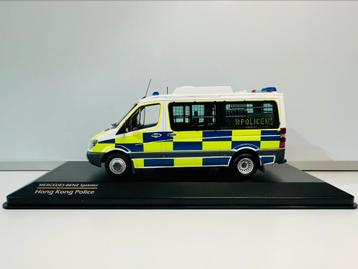 Politie Mercedes Sprinter HK (traffic) Police 1:43 beschikbaar voor biedingen