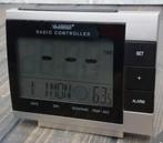 Réveil radio-piloté La Crosse Technology, phase lune, temp., Maison & Meubles, Enlèvement ou Envoi, Neuf, Digital, Réveil ou Horloge