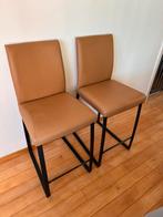 2 hoge barkrukken - kwalitatief leer - beige, Huis en Inrichting, Barkrukken, Ophalen, Zo goed als nieuw