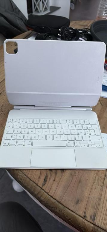 Apple Magic Keyboard MJQJ3F/A beschikbaar voor biedingen