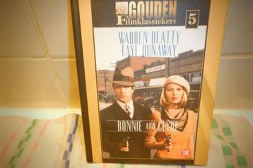 DVD + Boekje Bonnie And Clyde. beschikbaar voor biedingen