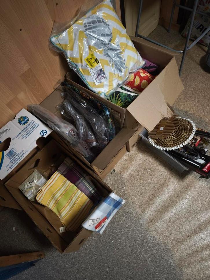 Huis opruiming/verzamelwoede na een overlijden., Diversen, Rommelmarktspullen, Ophalen