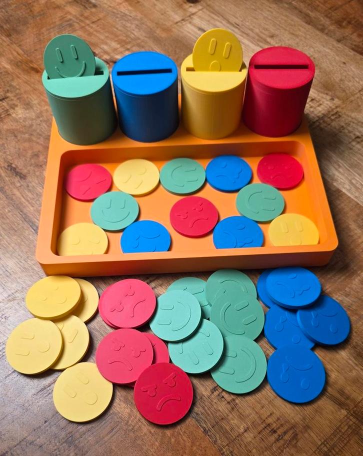 Nieuw 3d print emoties en kleuren sorteren, Enfants & Bébés, Jouets | Éducatifs & Créatifs, Enlèvement